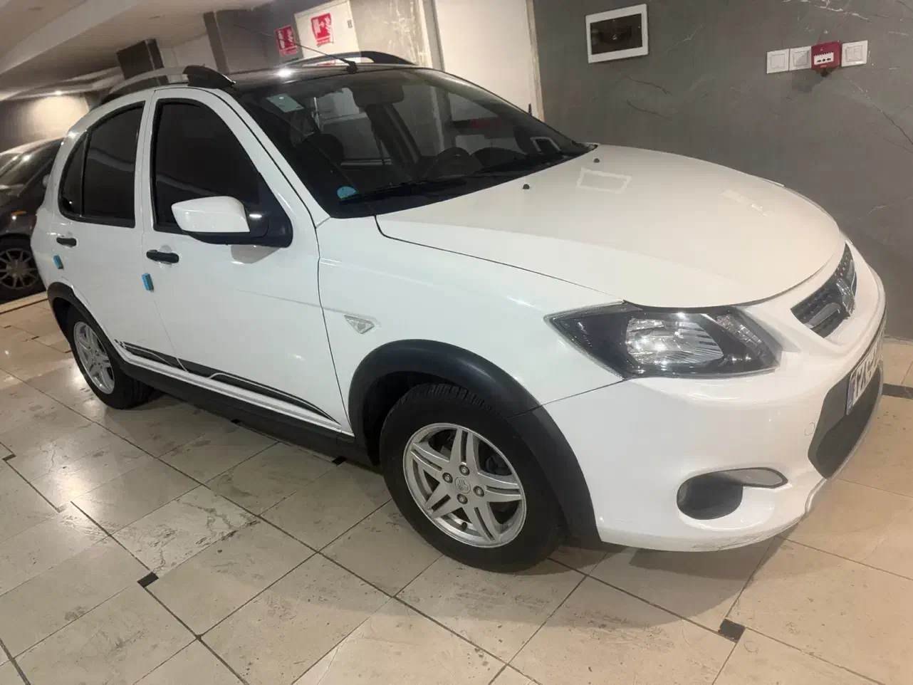 کویک R مشکی سفید ۱۴۰۱ رویت صفر|خودرو سواری و وانت|تهران, تهرانپارس غربی|دیوار