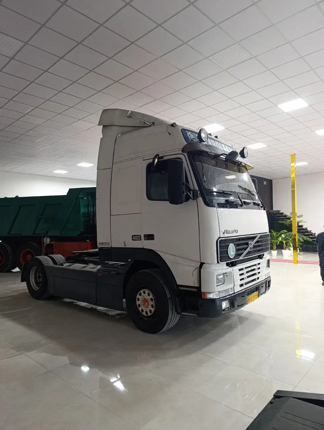 FH12تک چراغ قدیم،اف اچ۱۲ چراغ قدیم|خودرو سنگین|نهاوند, |دیوار