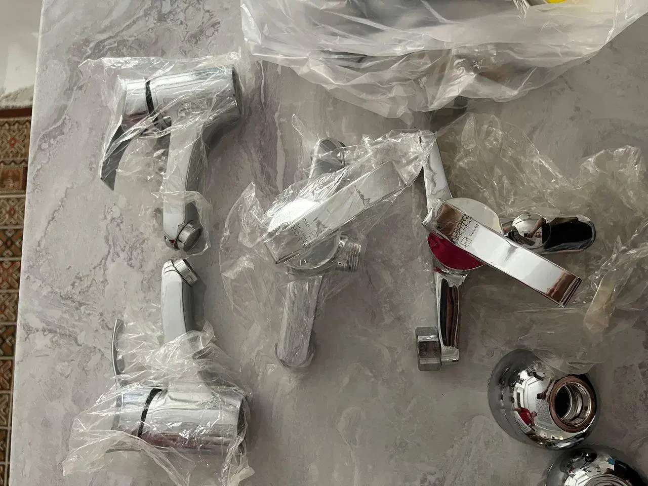 شیر آلات بهداشتی البرز و دو عدد روشویی کامل|لوازم سرویس بهداشتی|پردیس, فاز ۲|دیوار