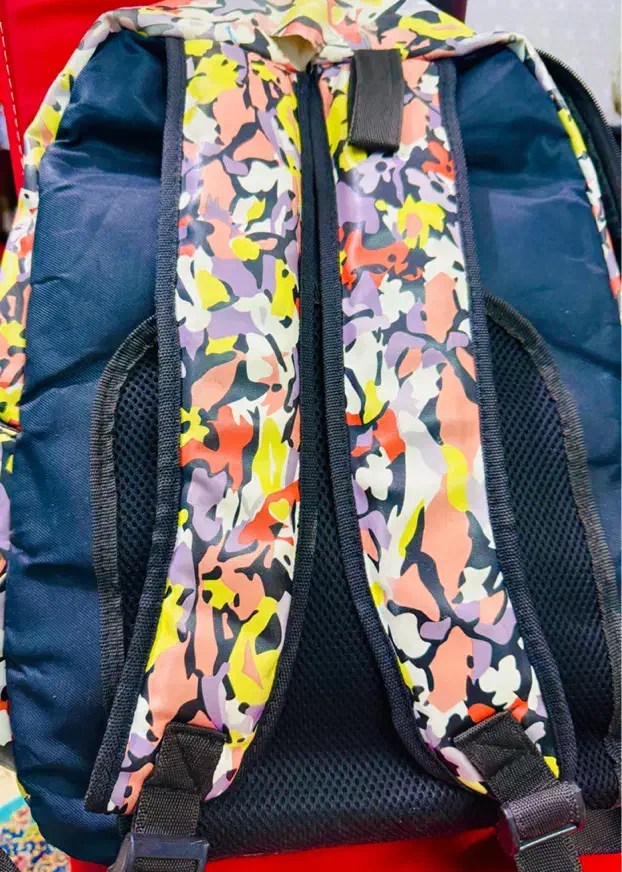 کوله پشتی فوق العاده با دوام|کیف، کفش، کمربند|بهبهان, |دیوار