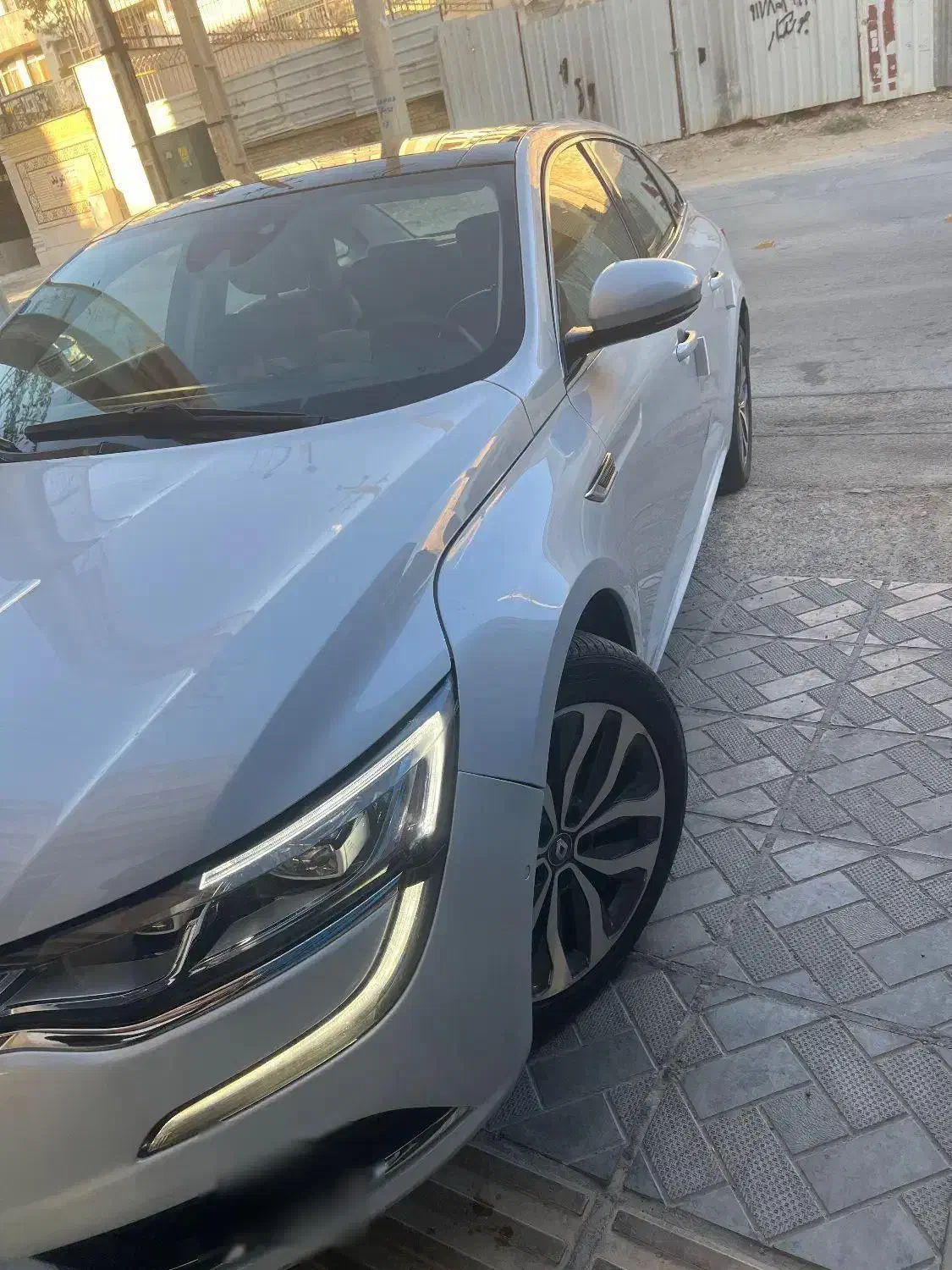 تالیسمان ۲۰۱۷ e3 داخل مشکی|خودرو سواری و وانت|شیراز, حومه شیراز|دیوار