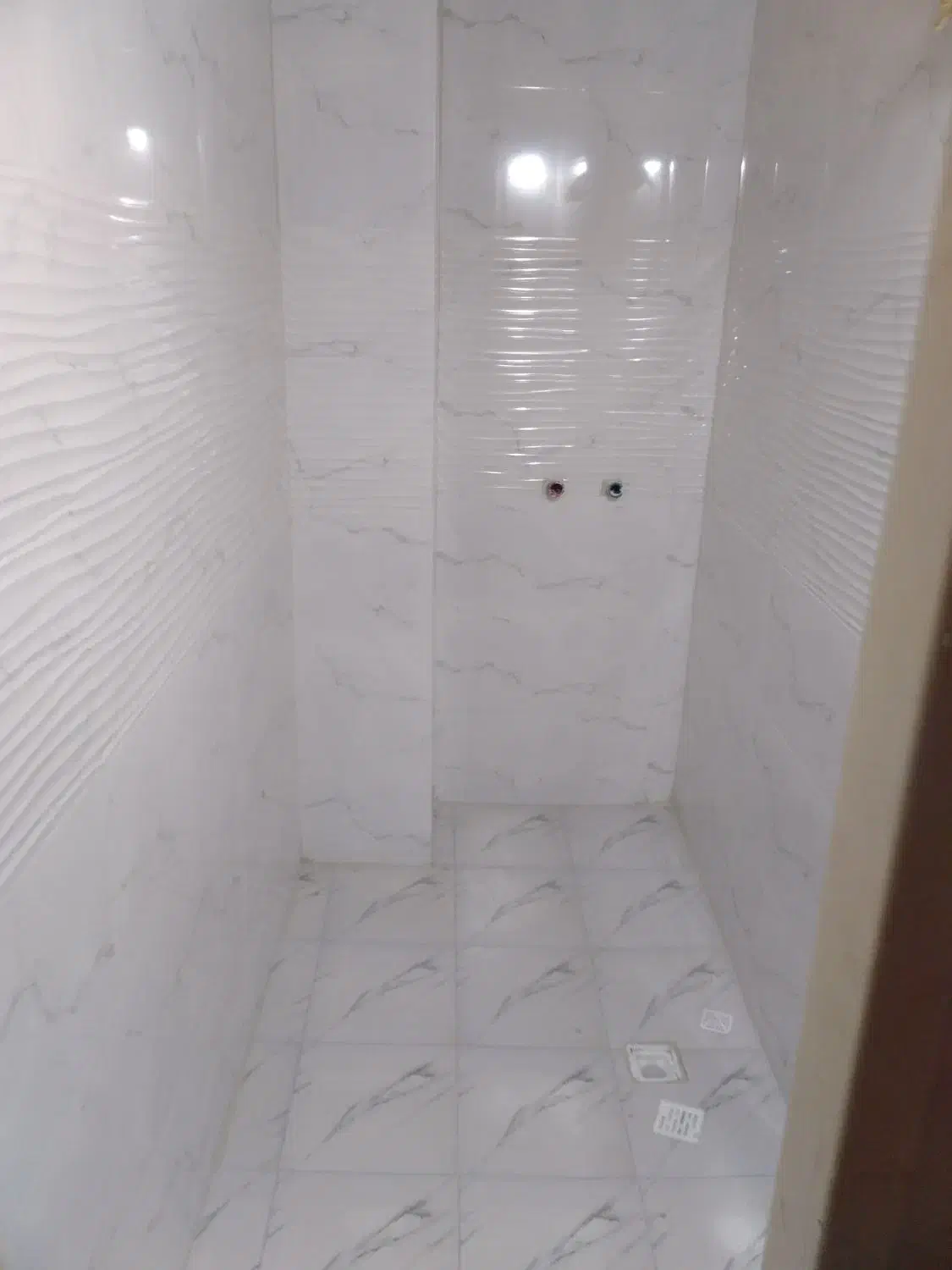 خدمات بنایی کاشیکار گچکار لوله کش کاشیکاری فنرزنی|خدمات پیشه و مهارت|کرج, شهرک اوج|دیوار