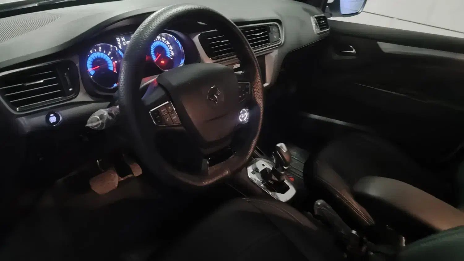 تارا اتوماتV4|خودرو سواری و وانت|قزوین, |دیوار