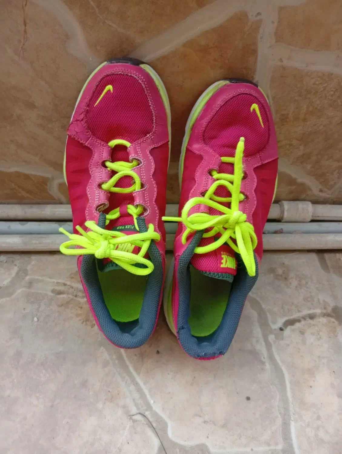 کتونی دخترانه درحدنو|کیف، کفش، کمربند|گنبد کاووس, |دیوار