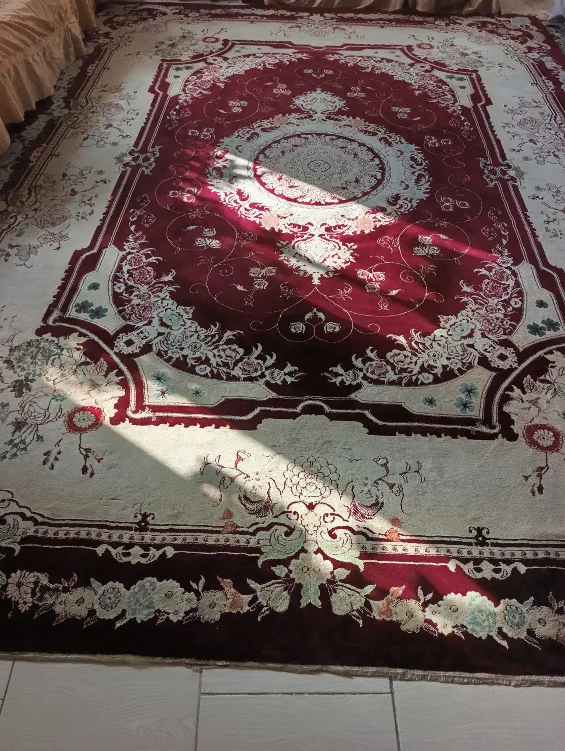 فرش ۵۰۰ شانه|فرش|لاهیجان, امیرشهید|دیوار