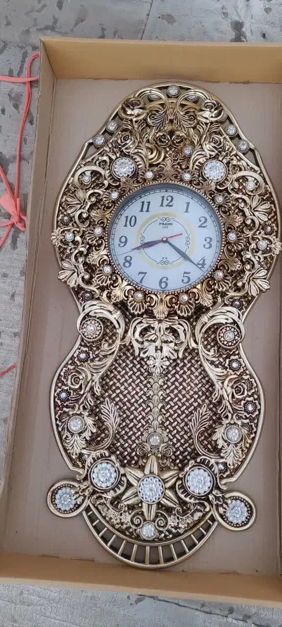 ساعت درحدنو|ساعت دیواری و تزئینی|قم, علی آباد سعدگان|دیوار