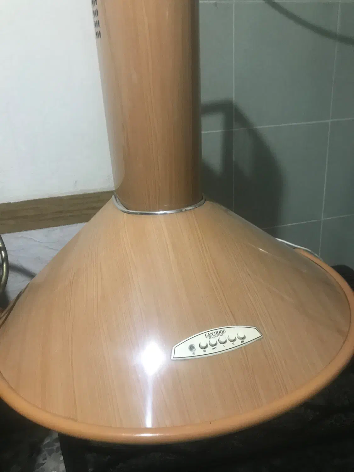 هود|هود|رشت, ولکس|دیوار