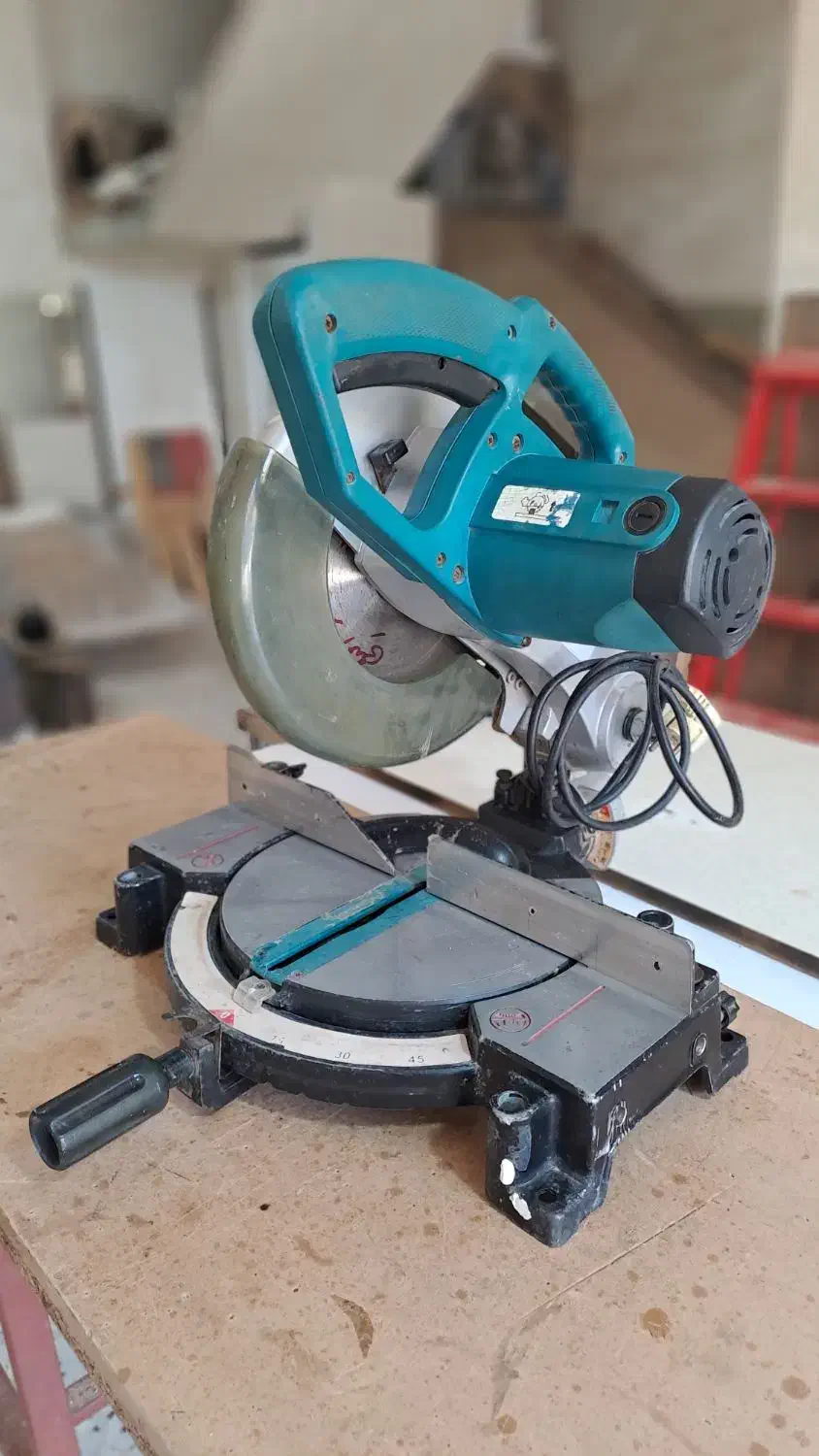 فارسی بر ماکیتا|ابزارآلات|ساری, |دیوار