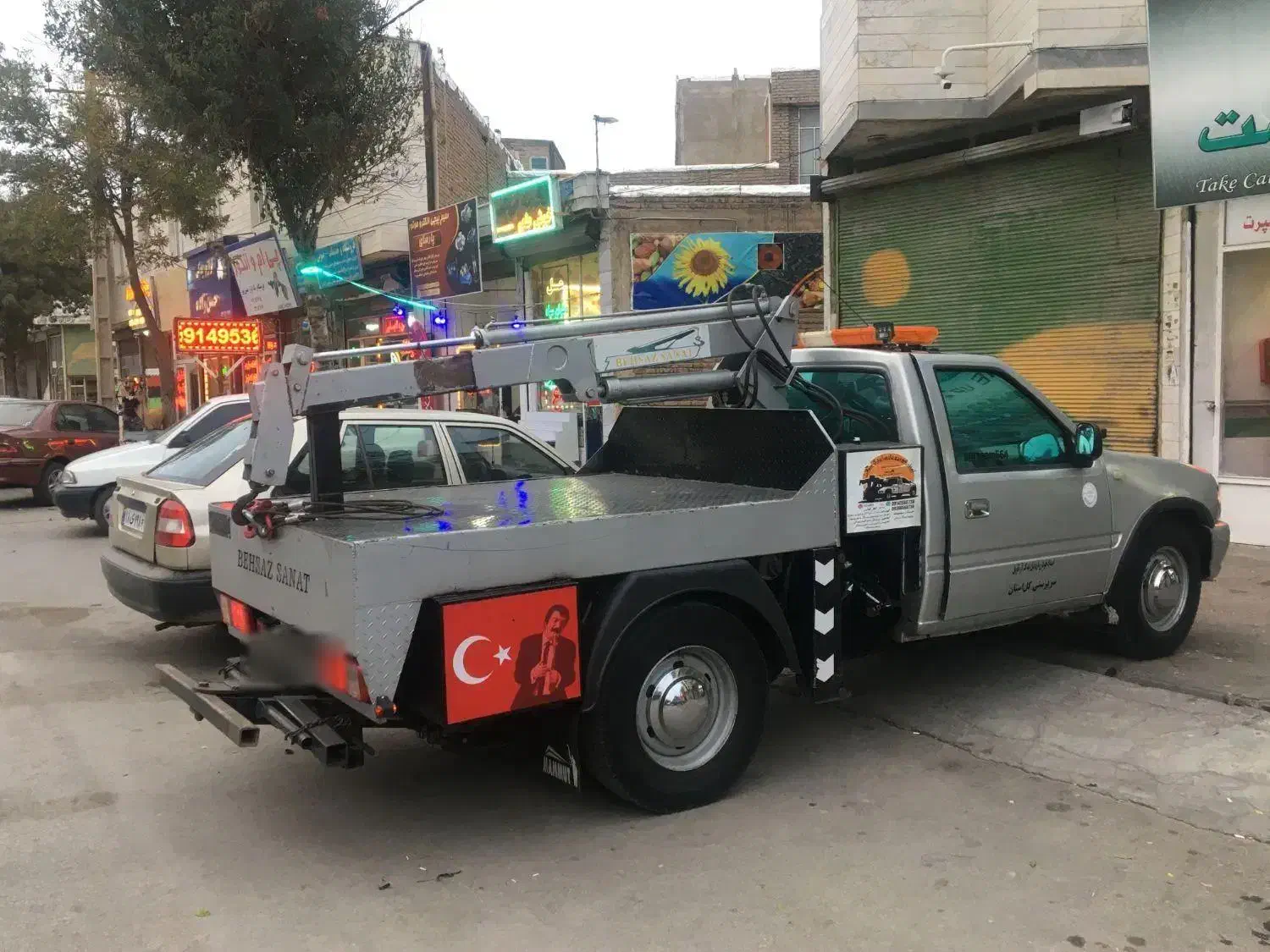 نیسان شوکا یدکش ، جرثقیل|خودرو سواری و وانت|اندیشه, اندیشه فاز ۳|دیوار