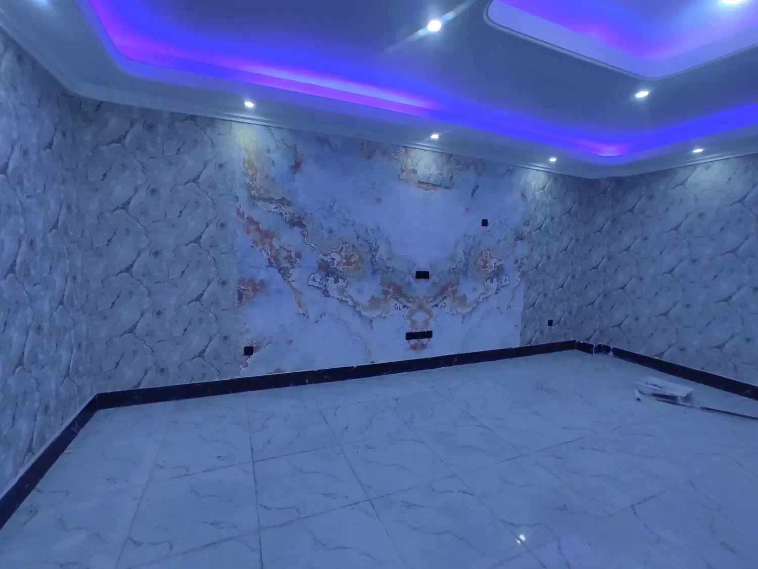 نصاب کاغذ دیواری هستم|خدمات پیشه و مهارت|چابهار, |دیوار