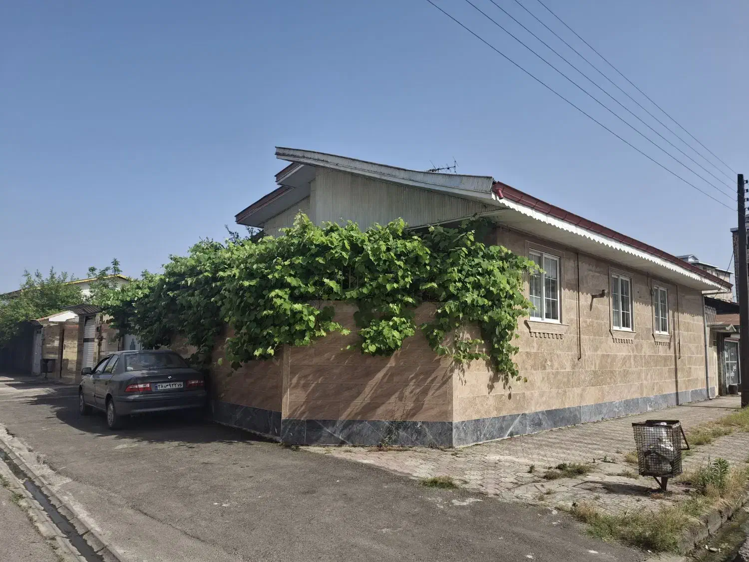 فروش ویلایی ،کاراموزی ،خ ۲۲بهمن ،نبش بست سوم|فروش خانه و ویلا|بندر انزلی, کارآموزی|دیوار