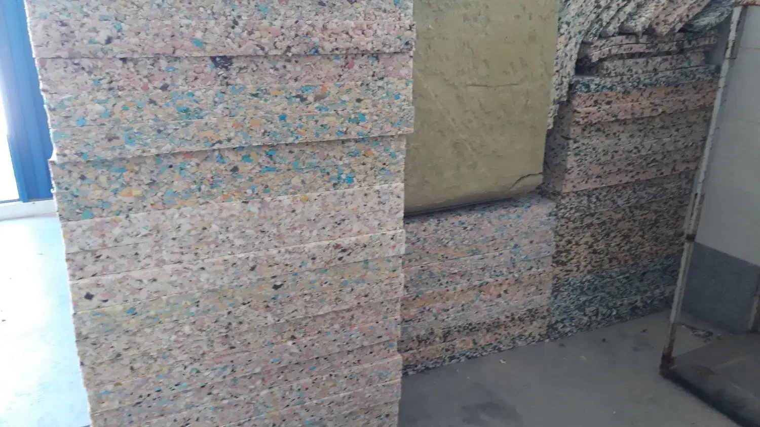 یک کارگر ساده نیازمندیم|استخدام صنعتی، فنی، مهندسی|تبریز, |دیوار