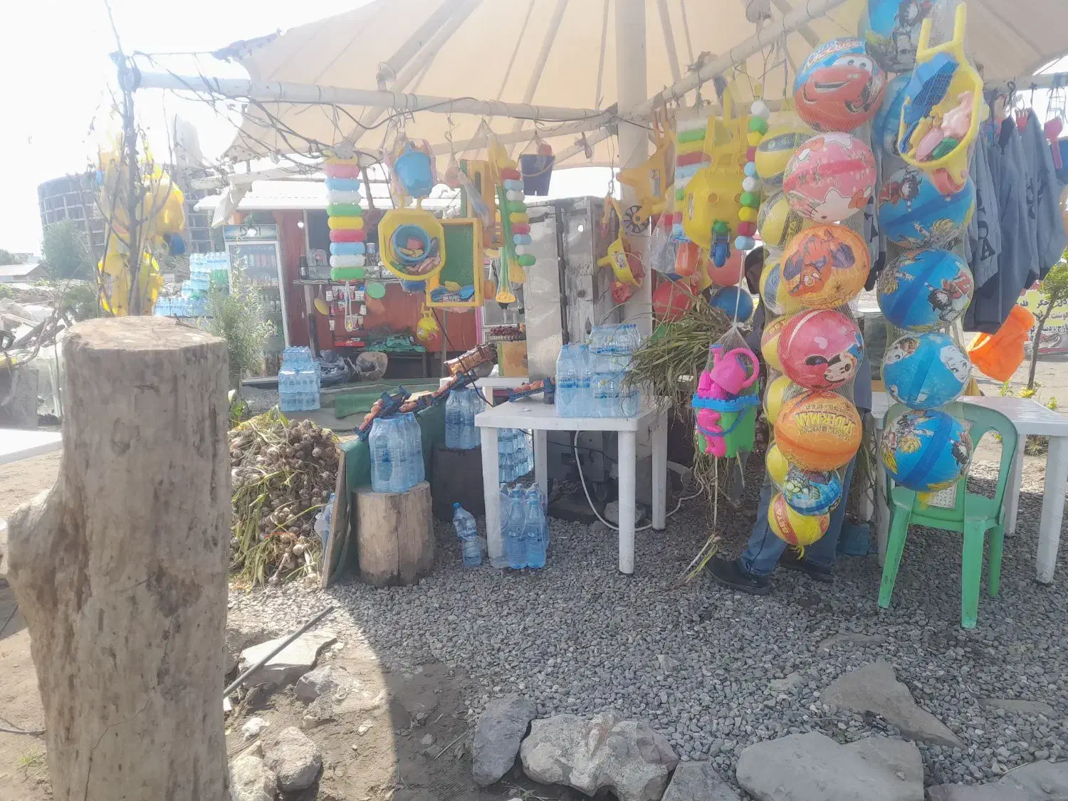 کارگر ساده جهت کار کافه ساحلی|استخدام خدمات فروشگاه و رستوران|چالوس, |دیوار