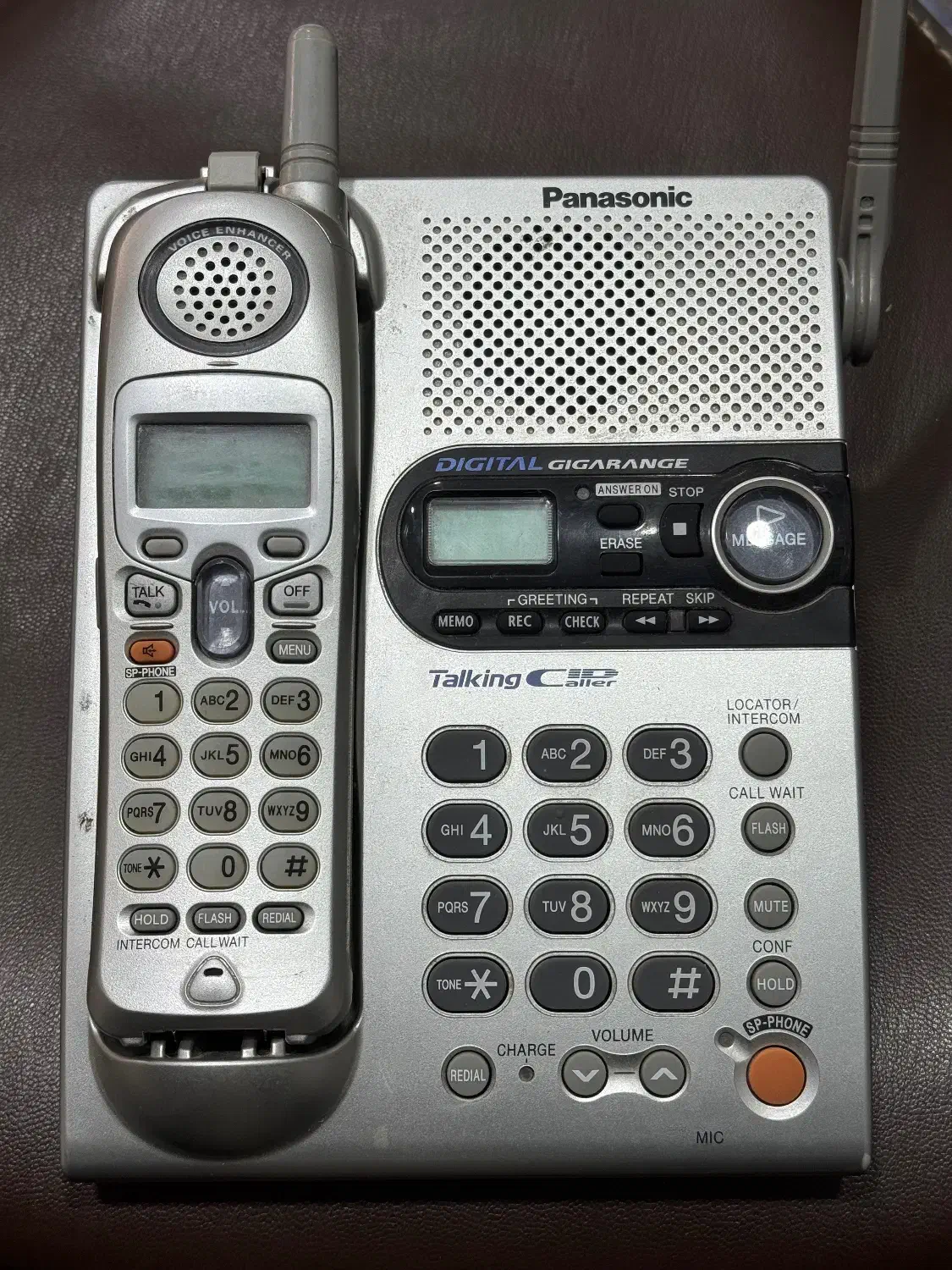 تلفن رو میزی بی سیم پاناسونیک|تلفن رومیزی|خرمآباد, |دیوار