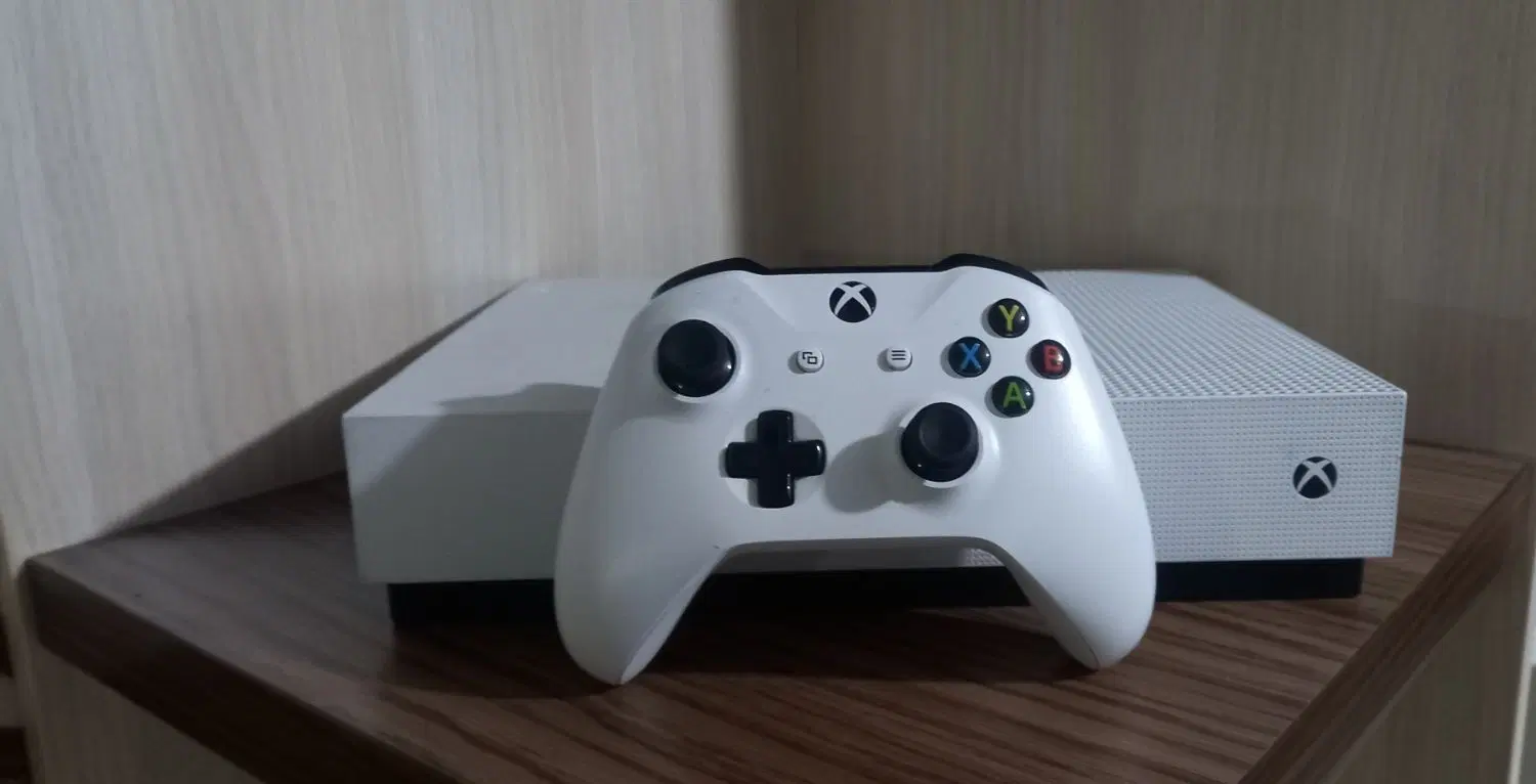 XBOX ONE S|کنسول، بازی ویدئویی و آنلاین|ارومیه, |دیوار