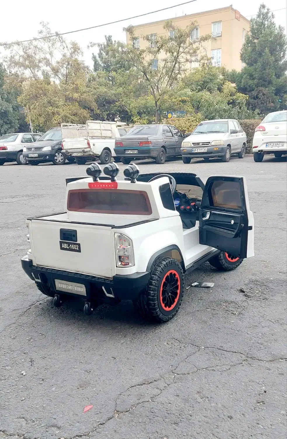 ماشین شارژی پشت وانتی چهار موتوره|اسباببازی بچه|تبریز, |دیوار