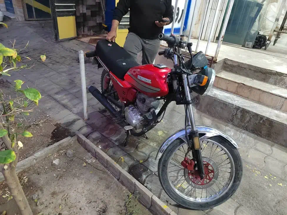 موتور عروسک|موتورسیکلت|بم, |دیوار