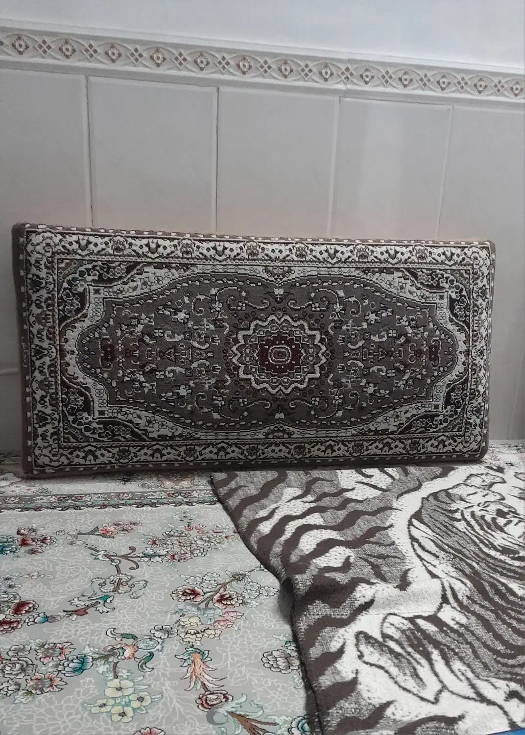 یک جفت پشتی در حد نو به قیمتتوافقی|پشتی|اسلامشهر, شهرک قائمیه|دیوار