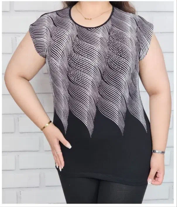 حراج ویژه ی تیشرت و ست زنانه|کیف، کفش، کمربند|شیراز, کوشک میدان|دیوار