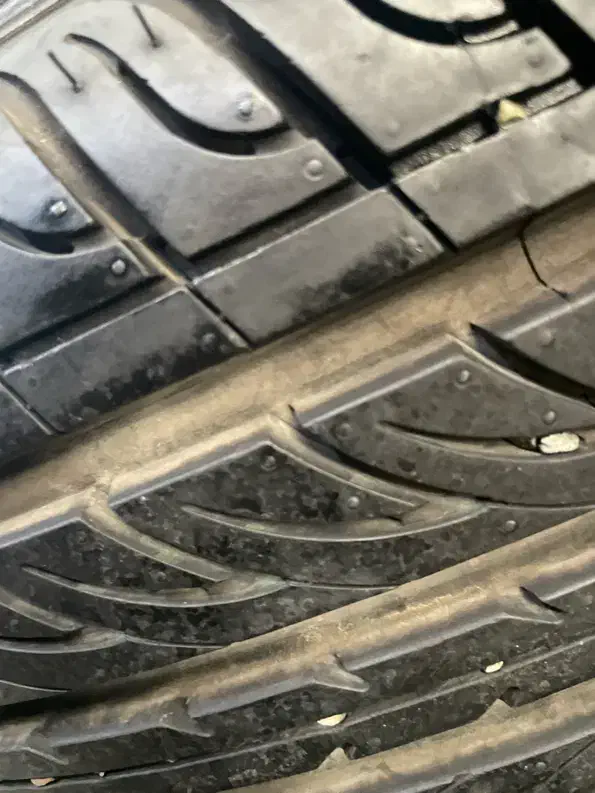 لاستیک ۲۰۵/۶۰/۱۵|قطعات یدکی و لوازم جانبی|پاکدشت, پاکدشت (مامازند)|دیوار