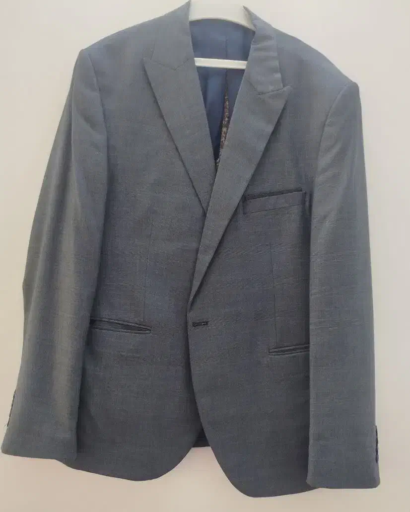 تک کت|لباس|رشت, سعدی (تختی)|دیوار