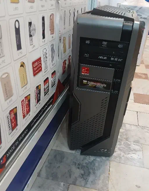 سیستم حرفه‌ای|رایانه رومیزی|زنجان, |دیوار