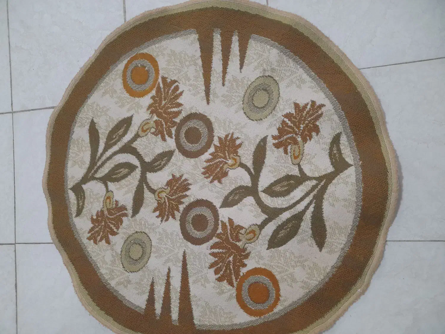 پادری گرد بزرگ|پادری|ملایر, |دیوار