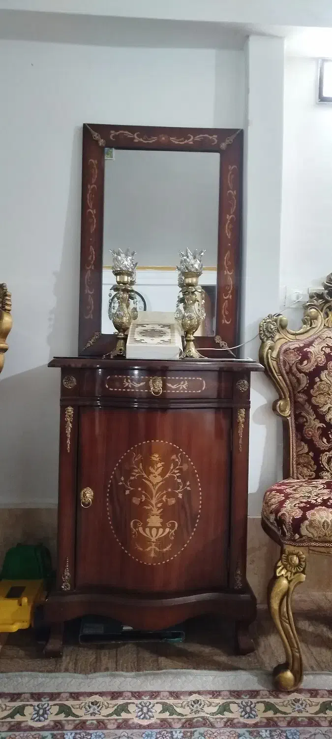 اینه کنسول معرق کاری-بوفه و میز تی وی طلایی|بوفه، ویترین، کنسول|تهران, مشیریه|دیوار