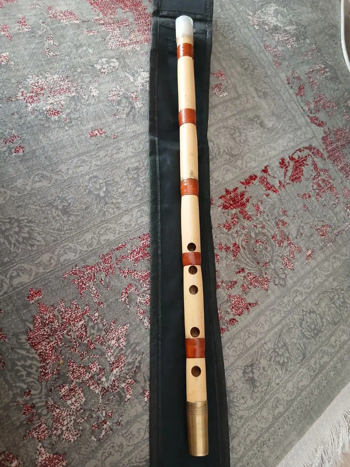 نی خشک نو|سازهای بادی|خمینی‌شهر, |دیوار