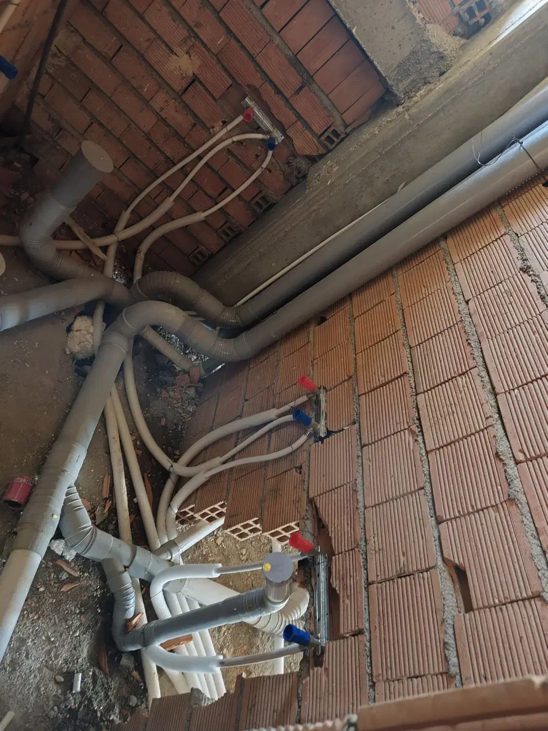 تاسیسات ساختمانی ولوله کشی|خدمات پیشه و مهارت|نکا, |دیوار