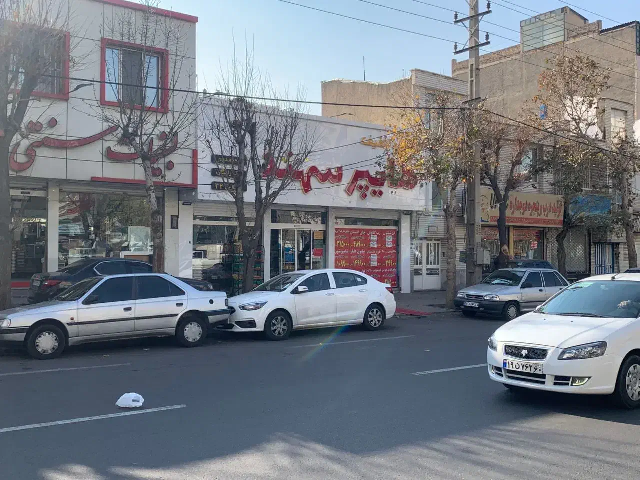 جذب نیرو صندوقدار و چیدمان خانم|استخدام خدمات فروشگاه و رستوران|کرج, عظیمیه|دیوار