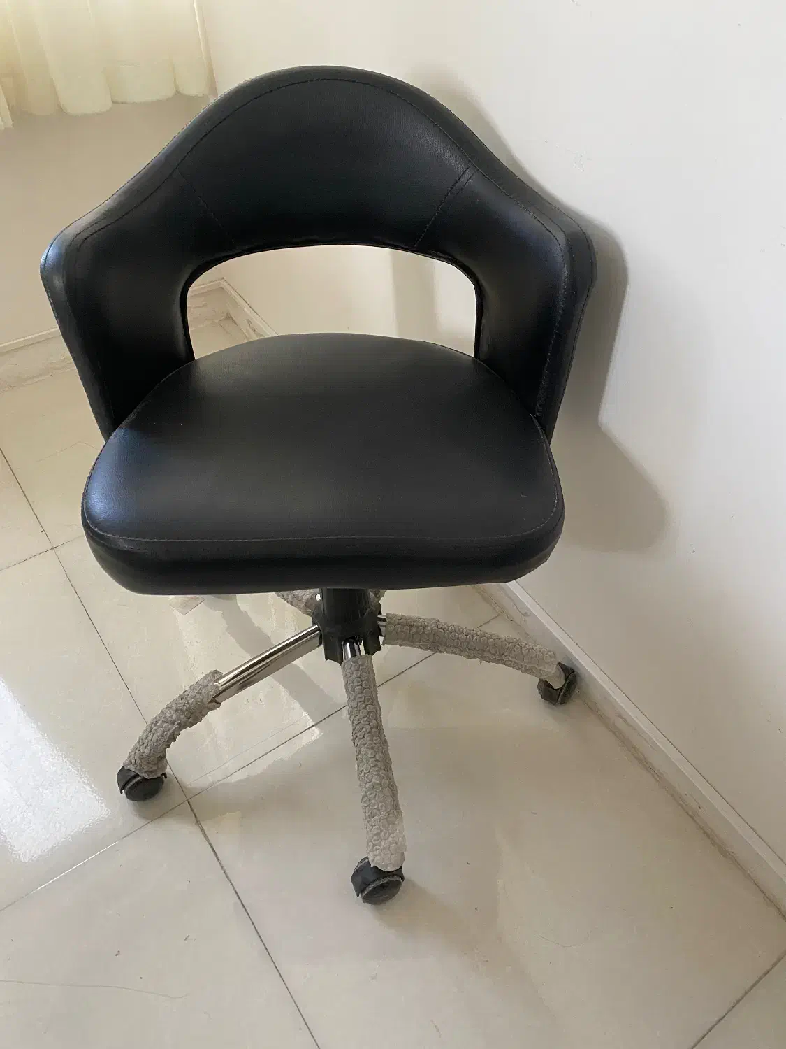 صندلی چرخدار|صندلی و نیمکت|زنجان, |دیوار