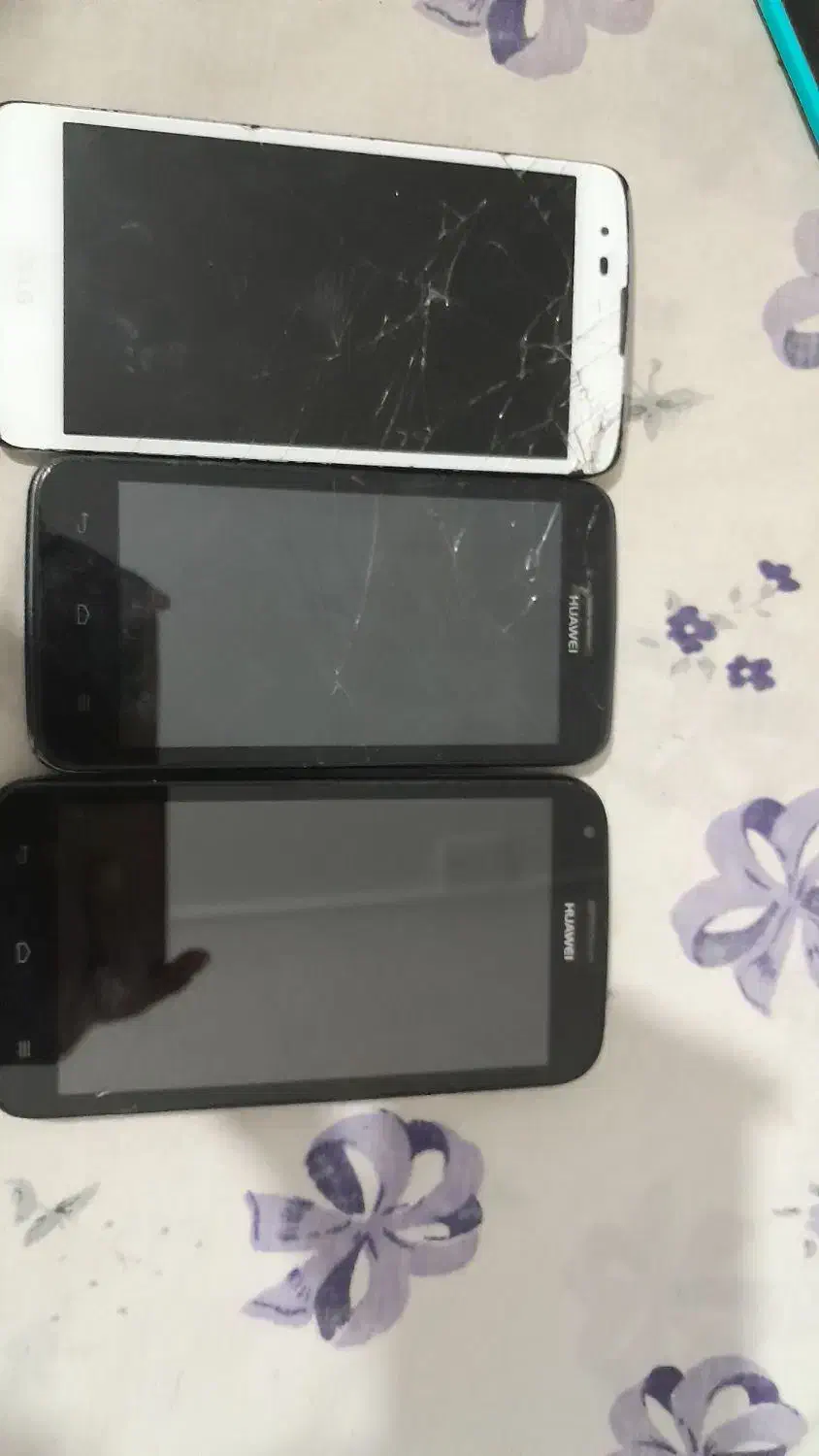 ۳ عدد گوشی|موبایل|نیشابور, بزرگمهر|دیوار