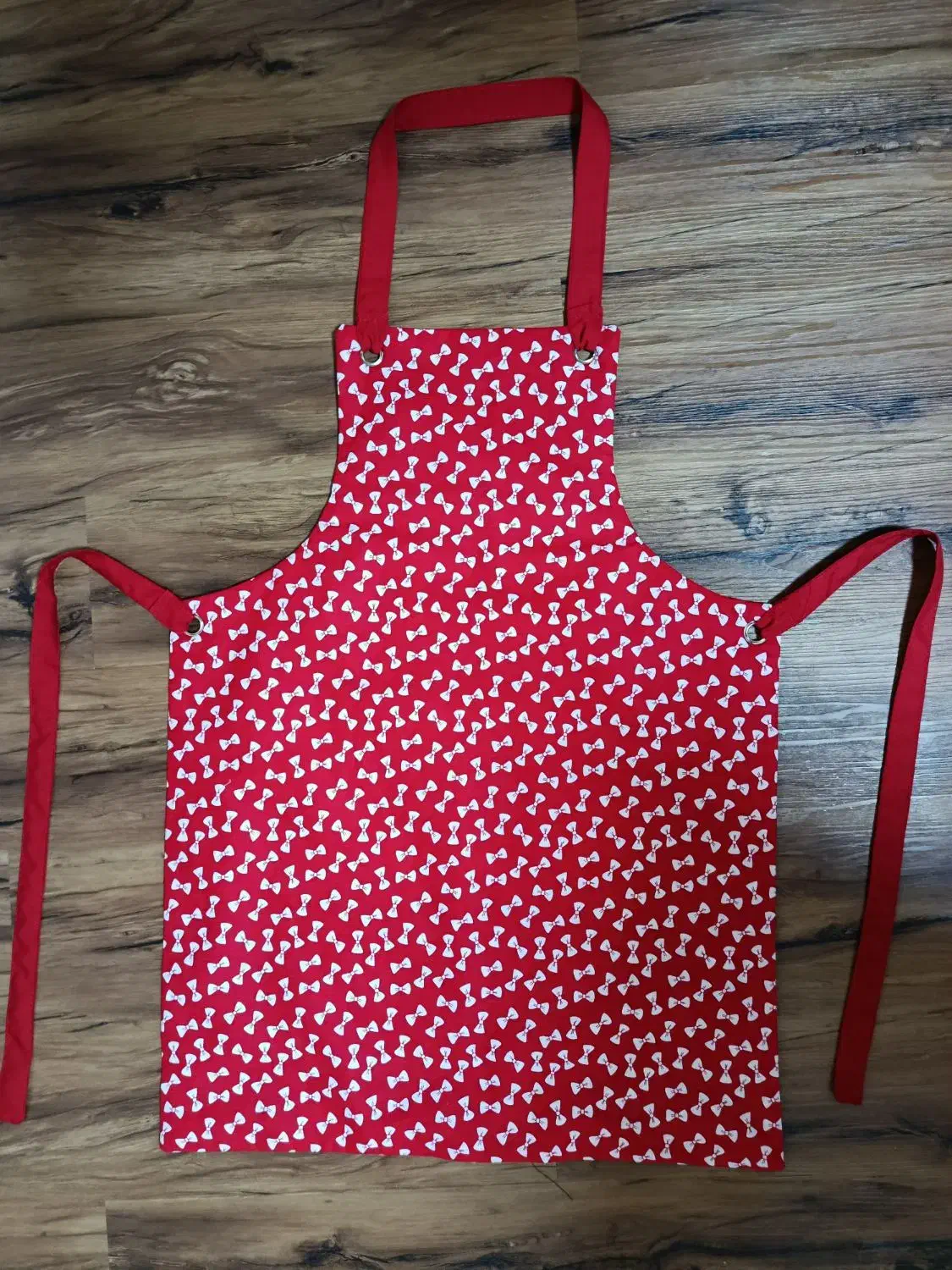 پیشبند سه لایه ضدآب|سفره، حوله، دستمال آشپزخانه|کرج, حصارک بالا|دیوار