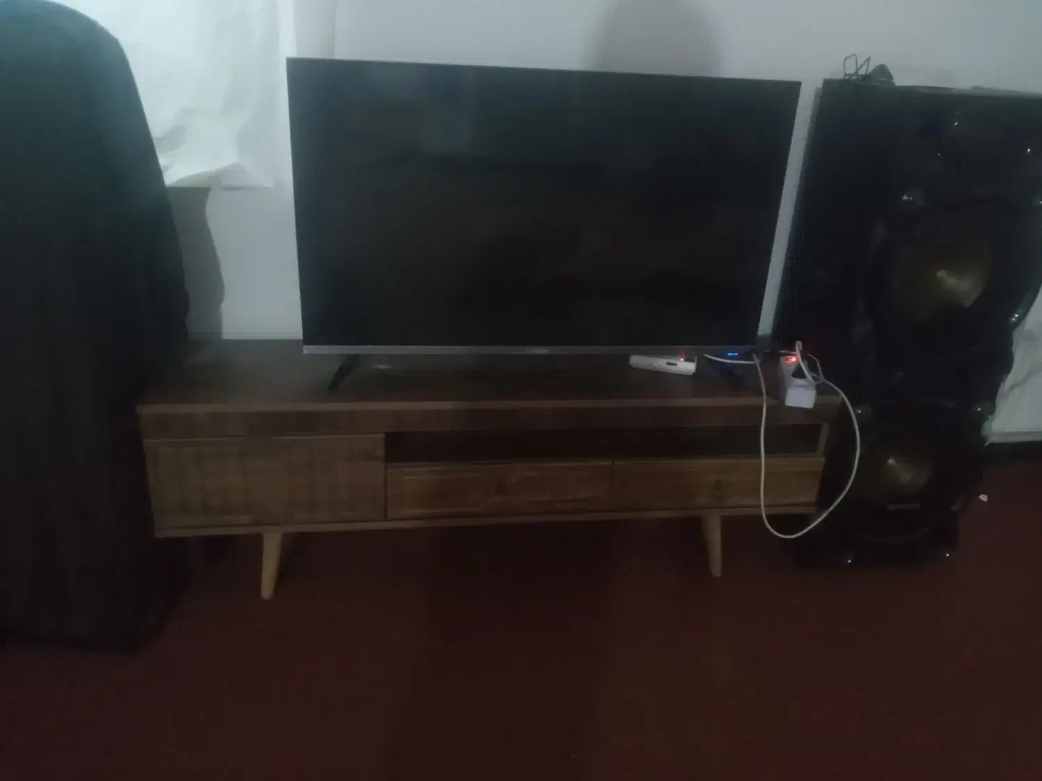 باسلام ار دیواز|تخت و سرویس خواب|سجاس رود, |دیوار