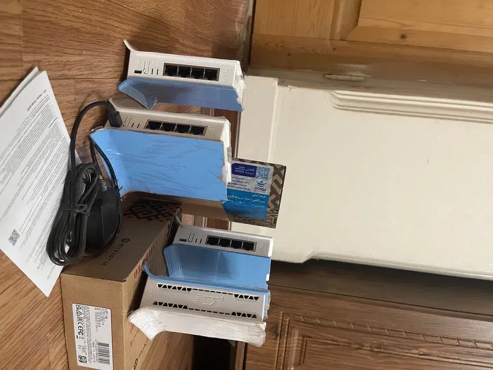 روتر میکروتیک|مودم و تجهیزات شبکه|اندیشه, اندیشه فاز ۱|دیوار