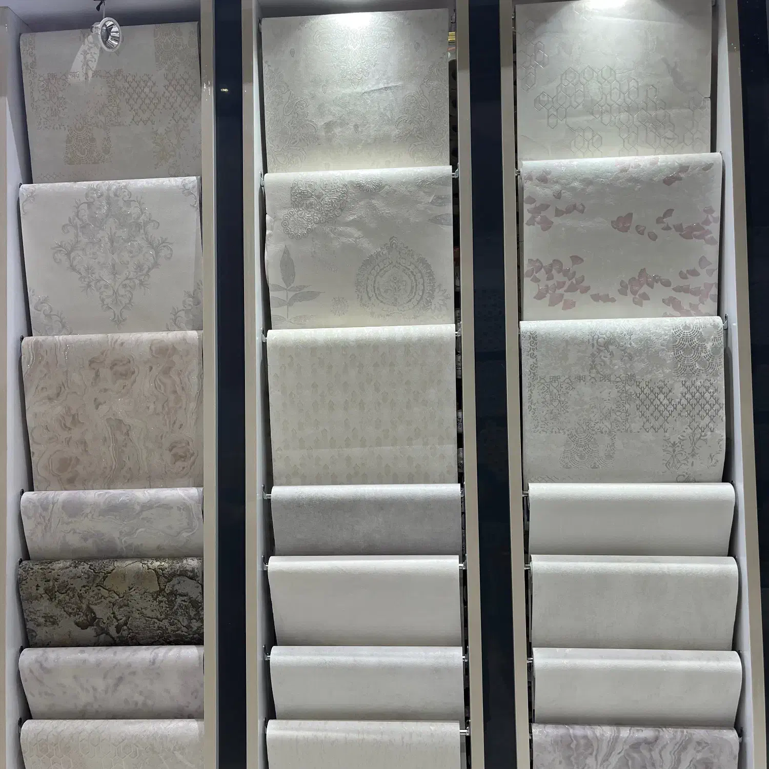 دکوراسیون داخلی ،فروش کاغذ دیواری ،نصب کاغذ دیواری|خدمات پیشه و مهارت|اردبیل, |دیوار