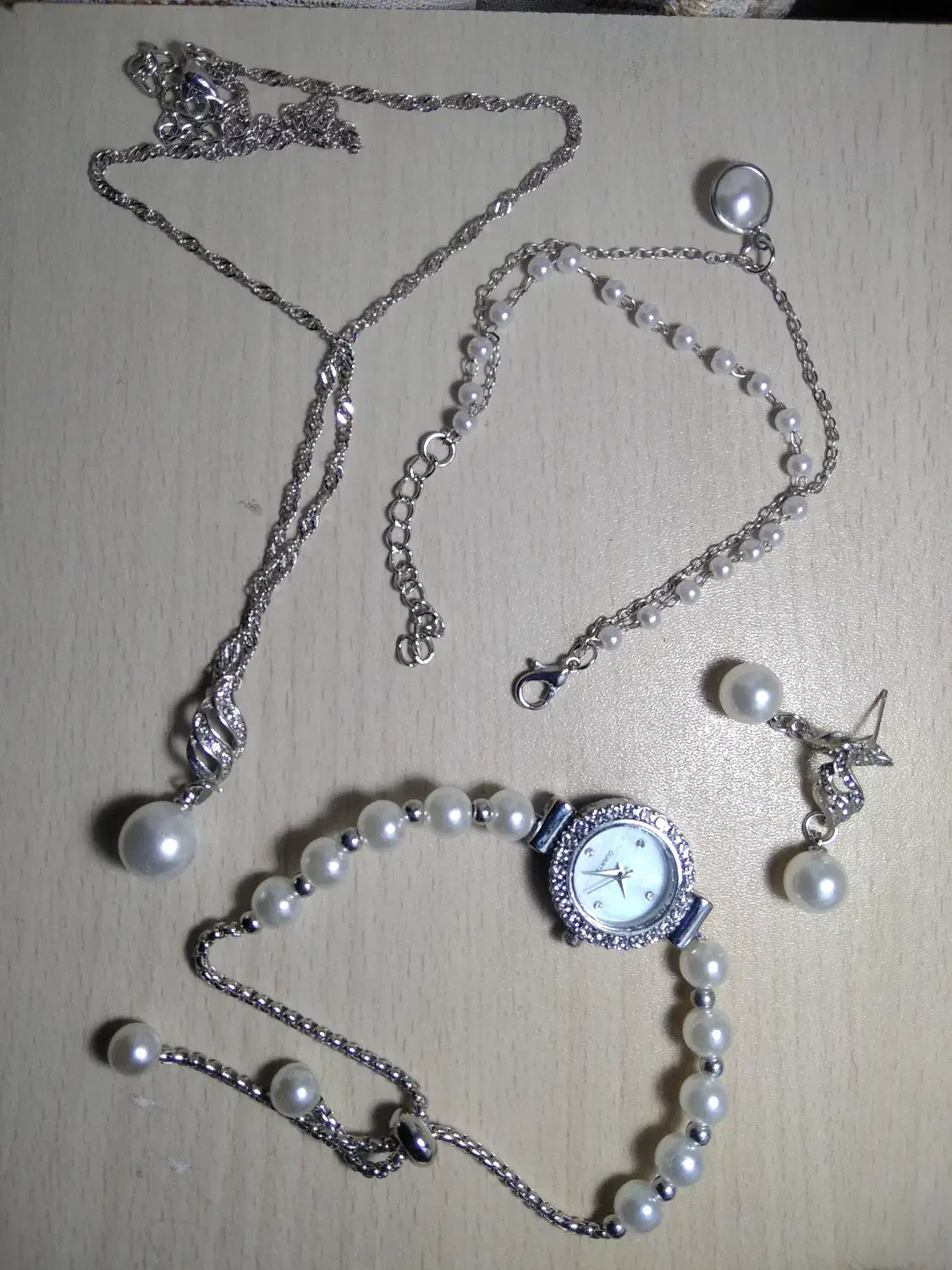 ساعت زنانه مرواریدی بند کرواتی+ست هدیه|ساعت|شیروان (خراسان), |دیوار