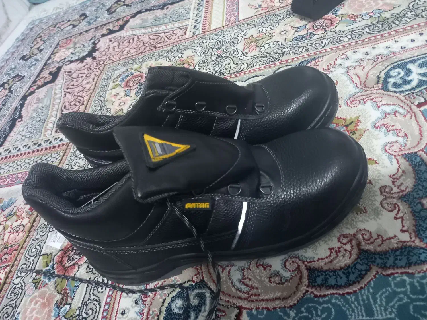 کفش کار نو|کیف، کفش، کمربند|مشهد, موعود|دیوار