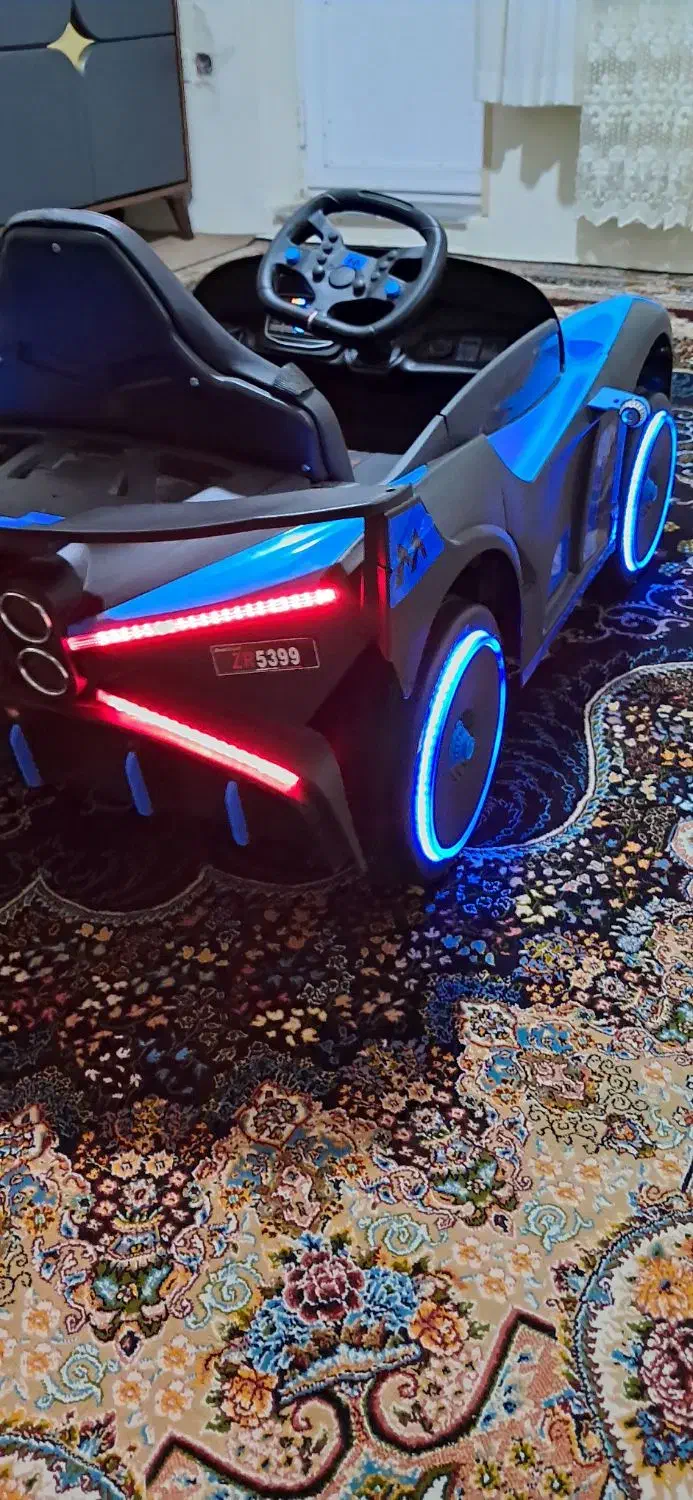 ماشین شارژی چهار موتوره نو نو هست|اسباببازی|اردبیل, |دیوار