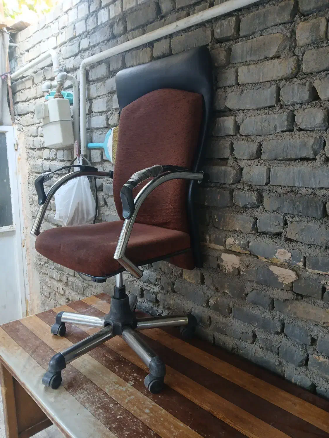 میزوصندلی|مبلمان اداری|تربت‌حیدریه, باغ سلطانی|دیوار
