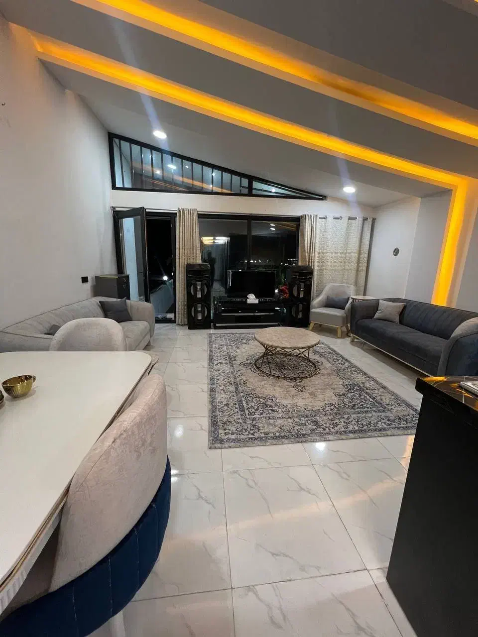 ویلا نما شیشه مدرن 175 متری خوش نقشه|فروش خانه و ویلا|املش, |دیوار