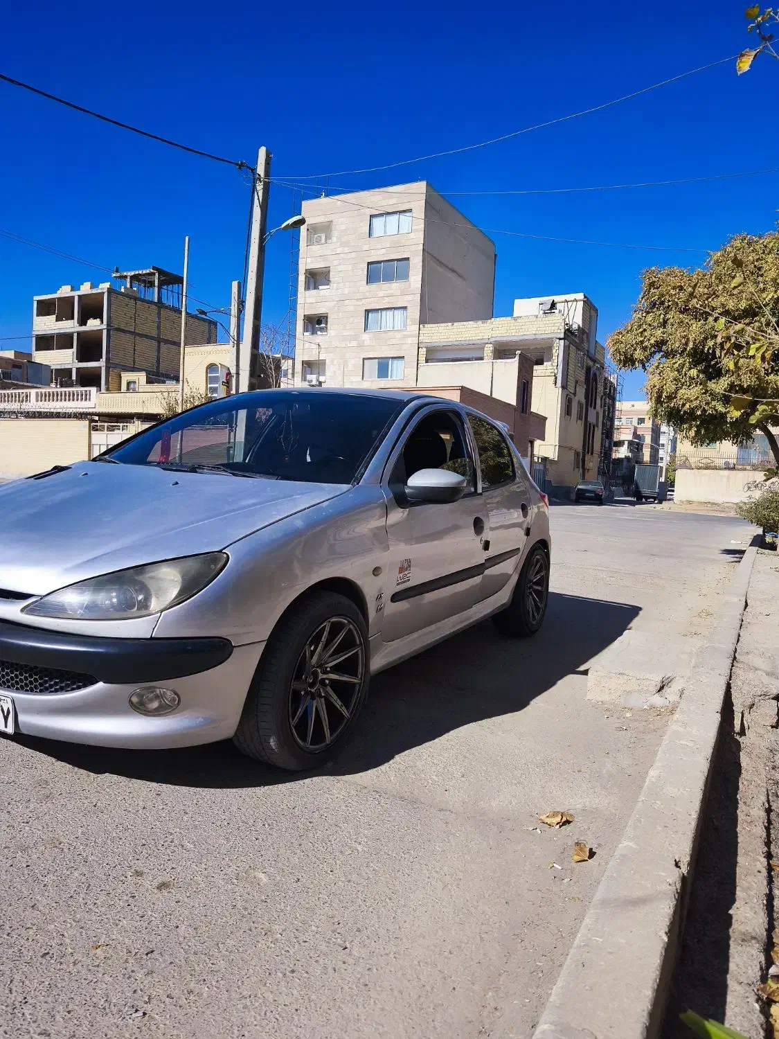 206/ تیپ5 /84|خودرو سواری و وانت|شاهین‌شهر, خانه کارگر|دیوار