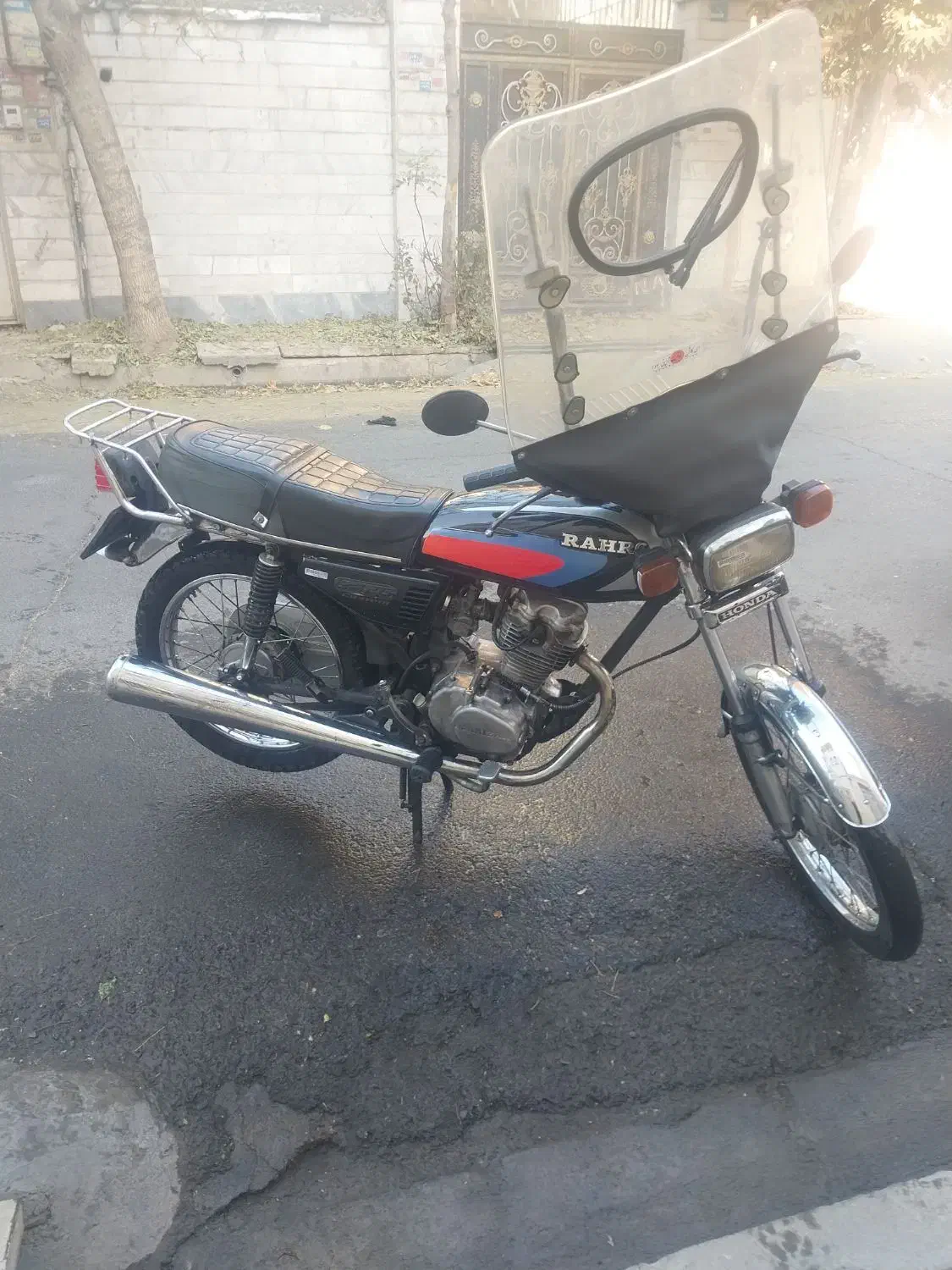 هوندا ۱۲۵ برند سپند کاریزان مدل ۸۴ پلاک ملی|موتورسیکلت|اسلامشهر, مطهری|دیوار