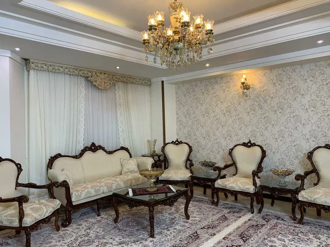 فروش مبلمان و میز ناهار خوری|مبلمان خانگی و میز عسلی|قم, بیست متری ولیعصر|دیوار