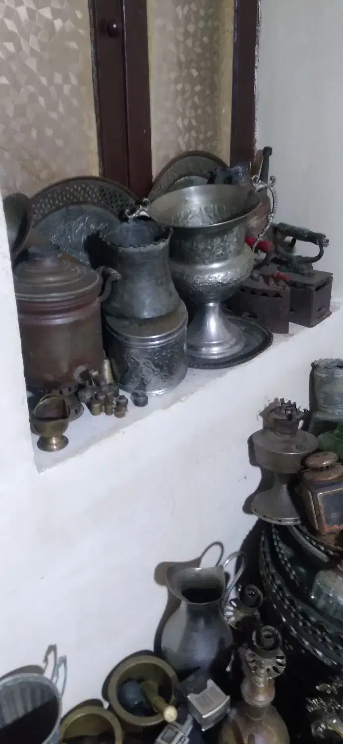 وسایل نوستالژی فقط یکجا اونم کیلویی ۱۴۸۰|کلکسیون اشیاء عتیقه|آستانه اشرفیه, |دیوار