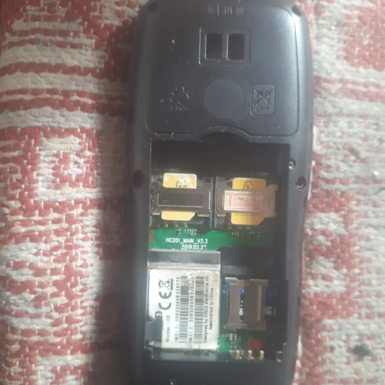 یک عدد گوشی ساده بلوتوث دار قابل وصل به ایرپاد .|موبایل|میاندوآب, |دیوار