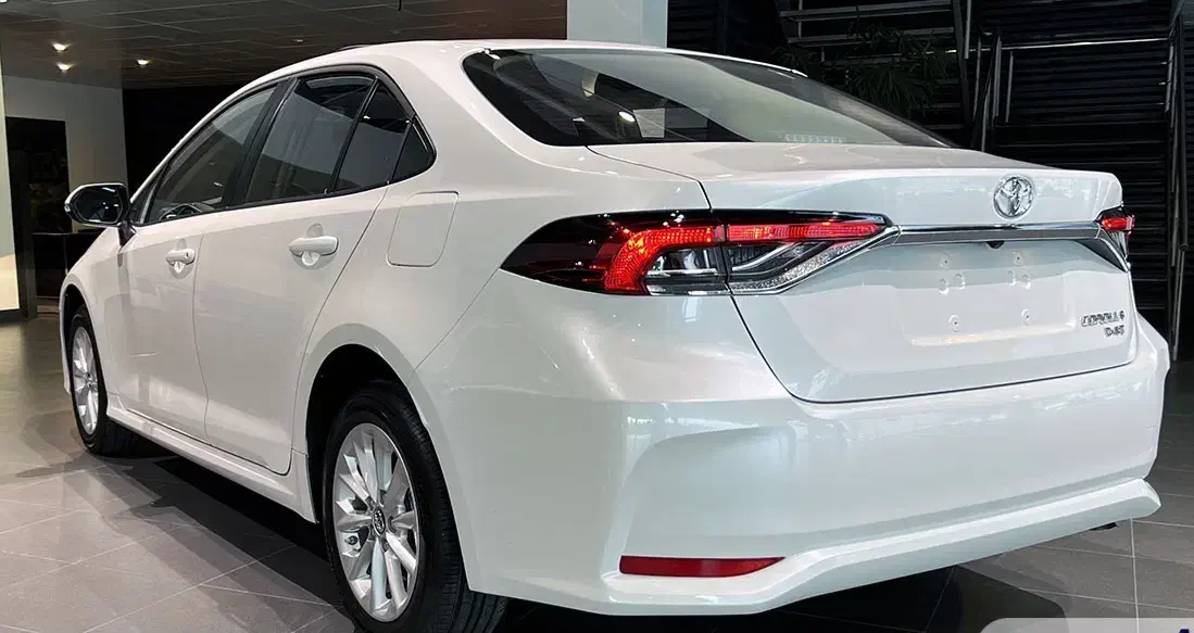 کرولا ۱۸۰۰ هیبرید پایونیر|خودرو سواری و وانت|تهران, خلیج فارس|دیوار