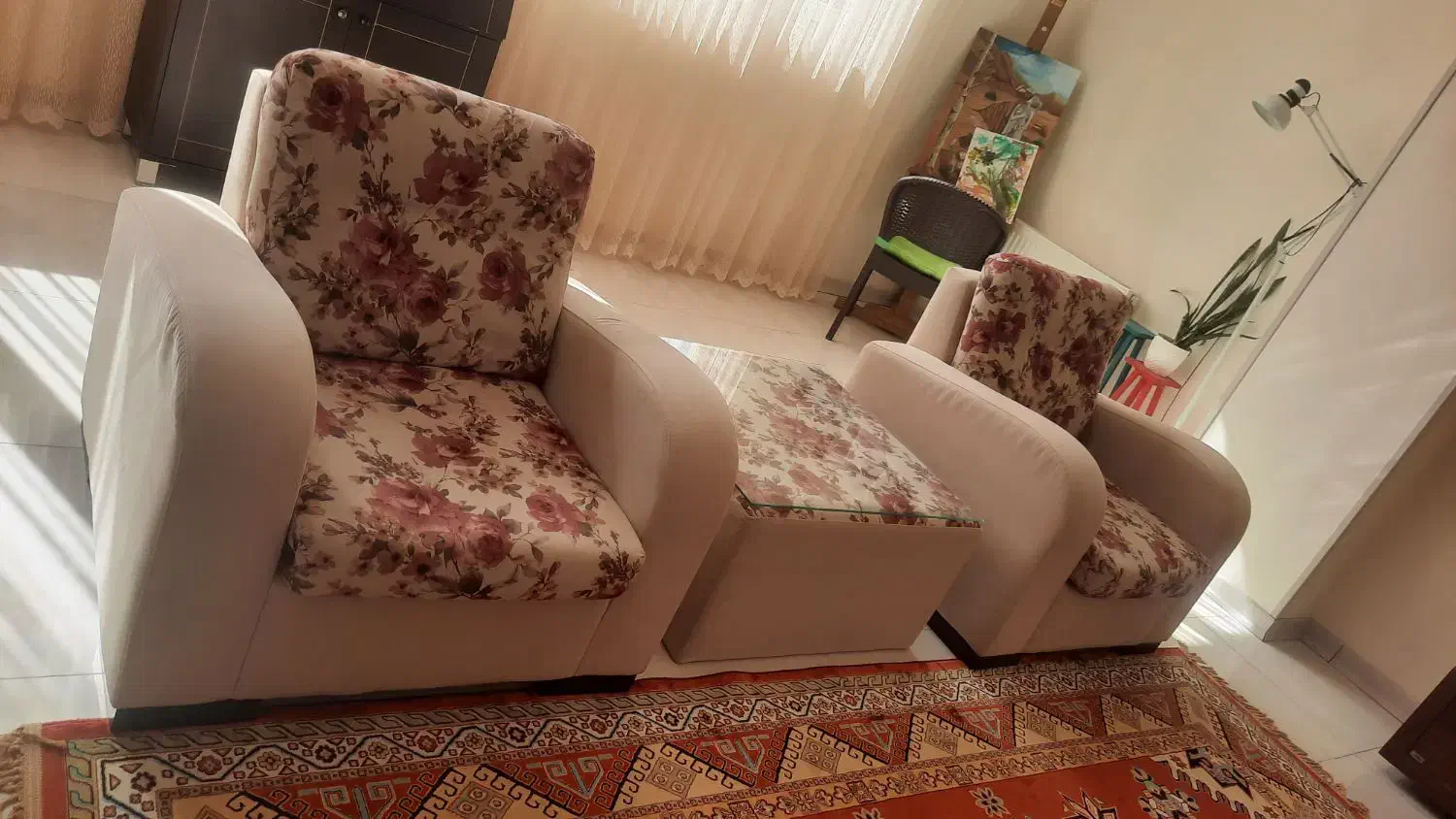 نیم ست راحتی به همراه میز|مبلمان خانگی و میز عسلی|کرج, فاز ۴ مهرشهر|دیوار