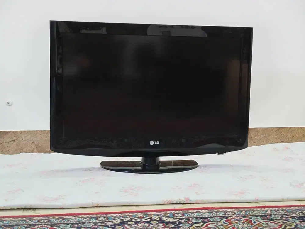 تلویزیون LG  LCD  32  اینچ|تلویزیون و پروژکتور|شاهین‌شهر, گزبرخوار|دیوار
